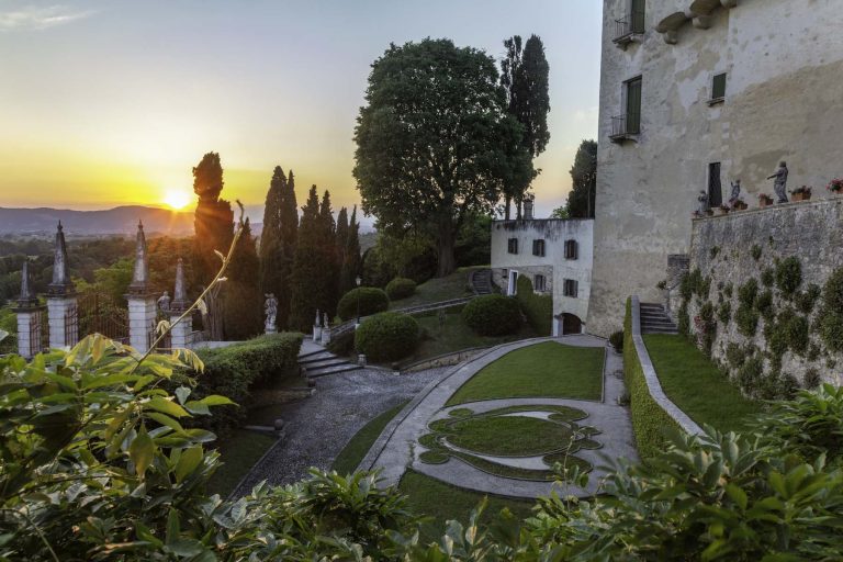 Esterno del Castello di Montegalda